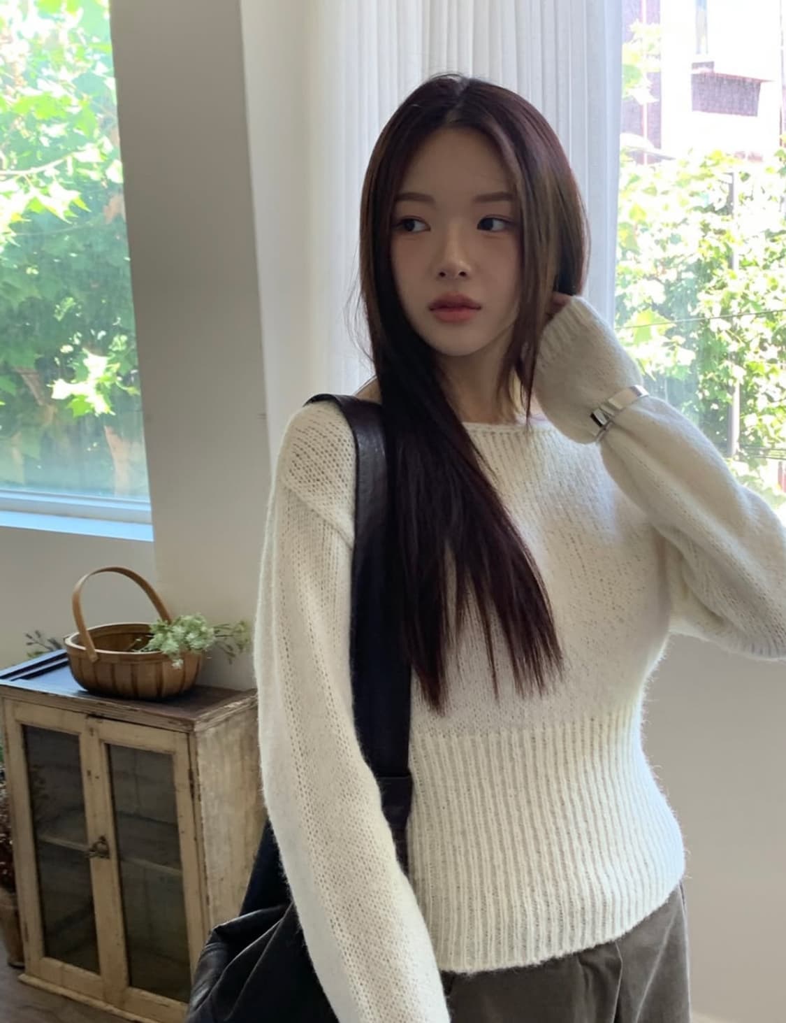 아워캐비넷 알파카 보트넥 니트 - ivory 상품이미지9