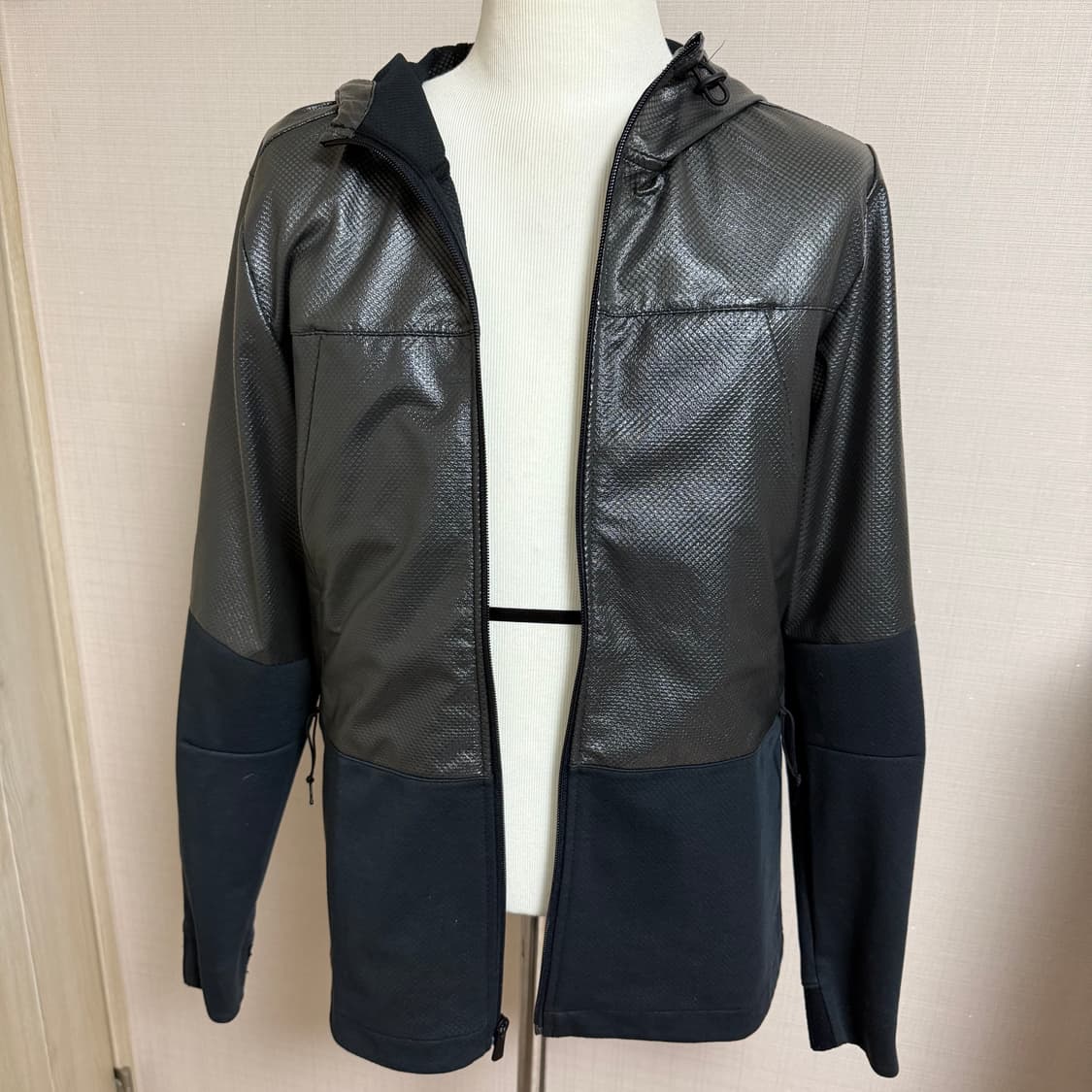 언더아머 러닝 후드자켓  상품이미지1