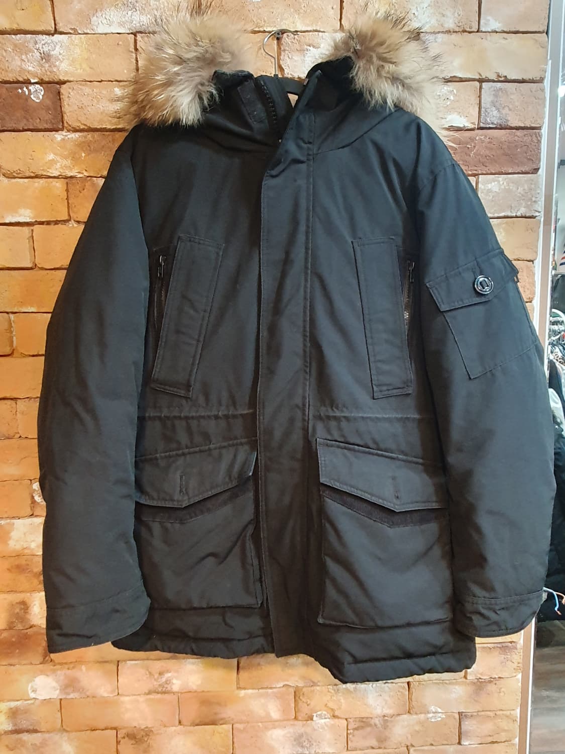 에스피오나지 N37°56' 남성 패딩 M 상품이미지1