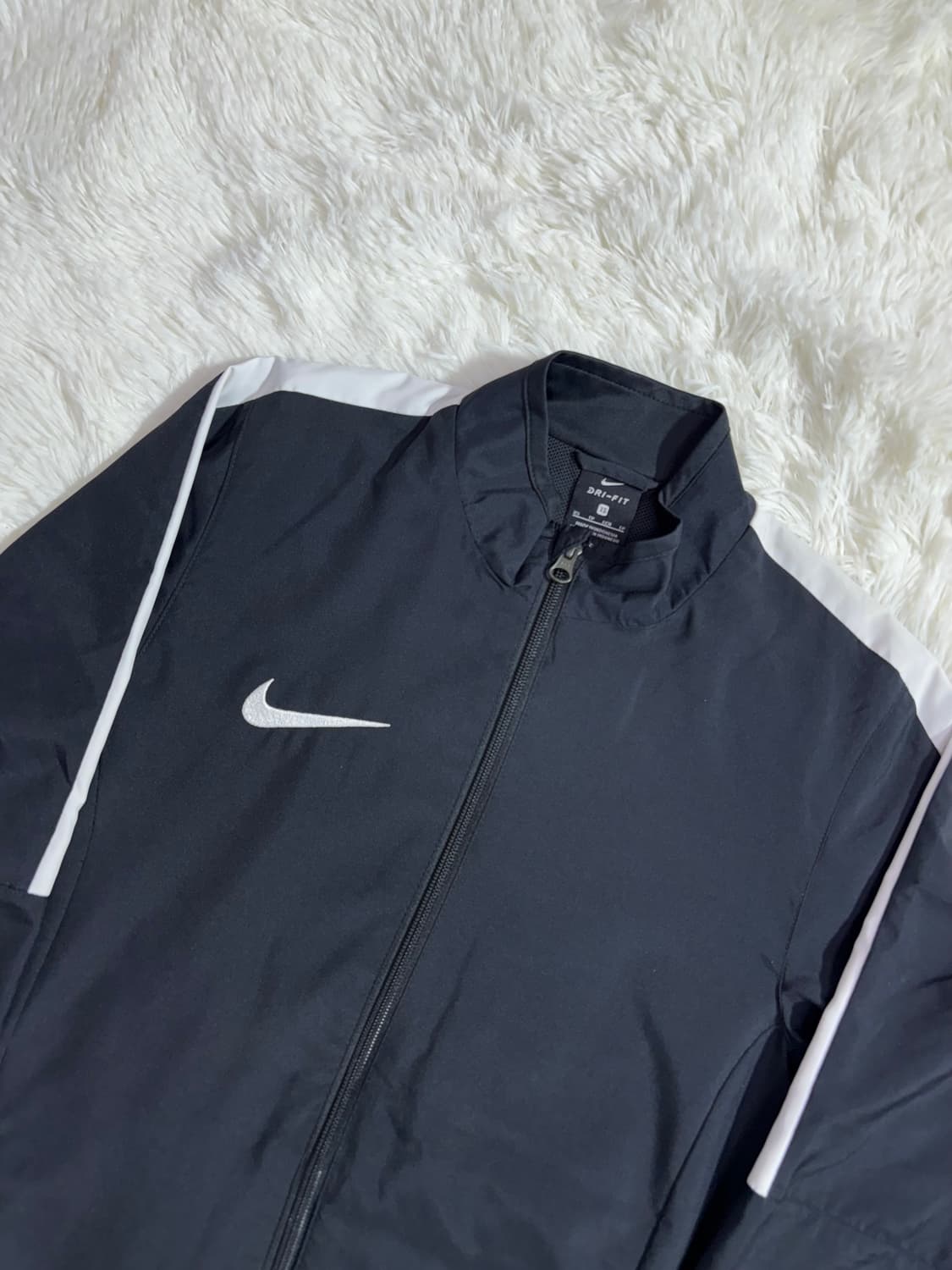나이키 블랙 스우시 바람막이  상품이미지4