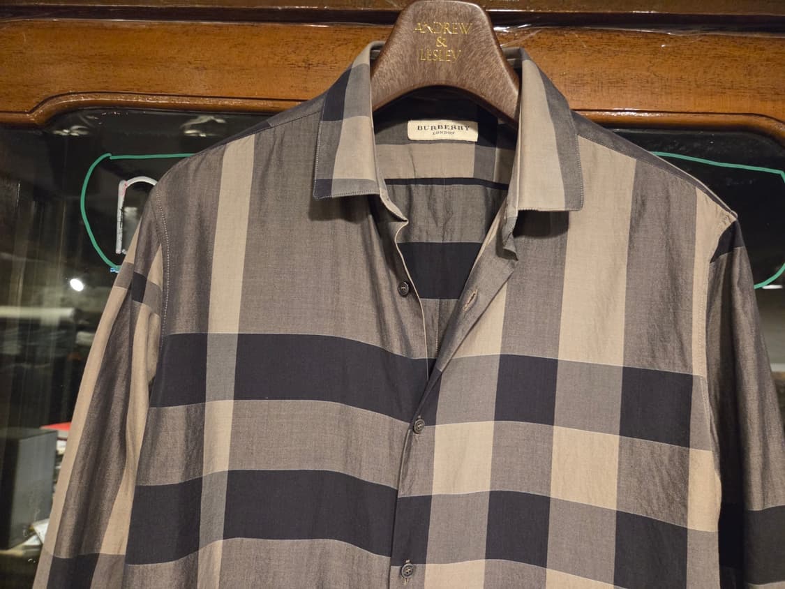 버버리 런던 노바패턴 클래식셔츠 상품이미지2