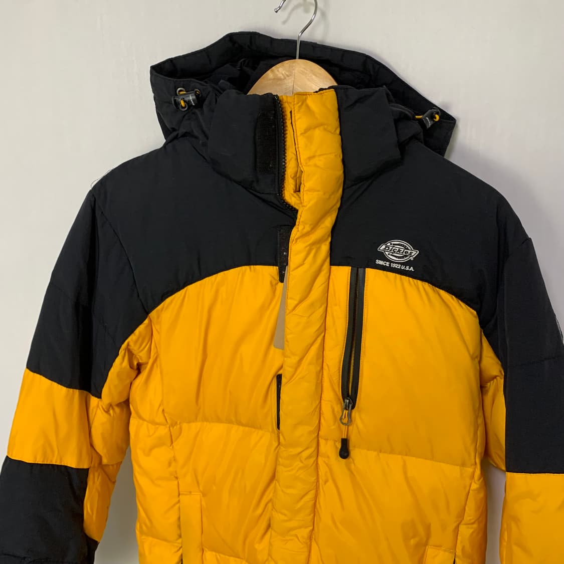 디키즈 빈티지 블랙/옐로우 패딩 점퍼 S 상품이미지2