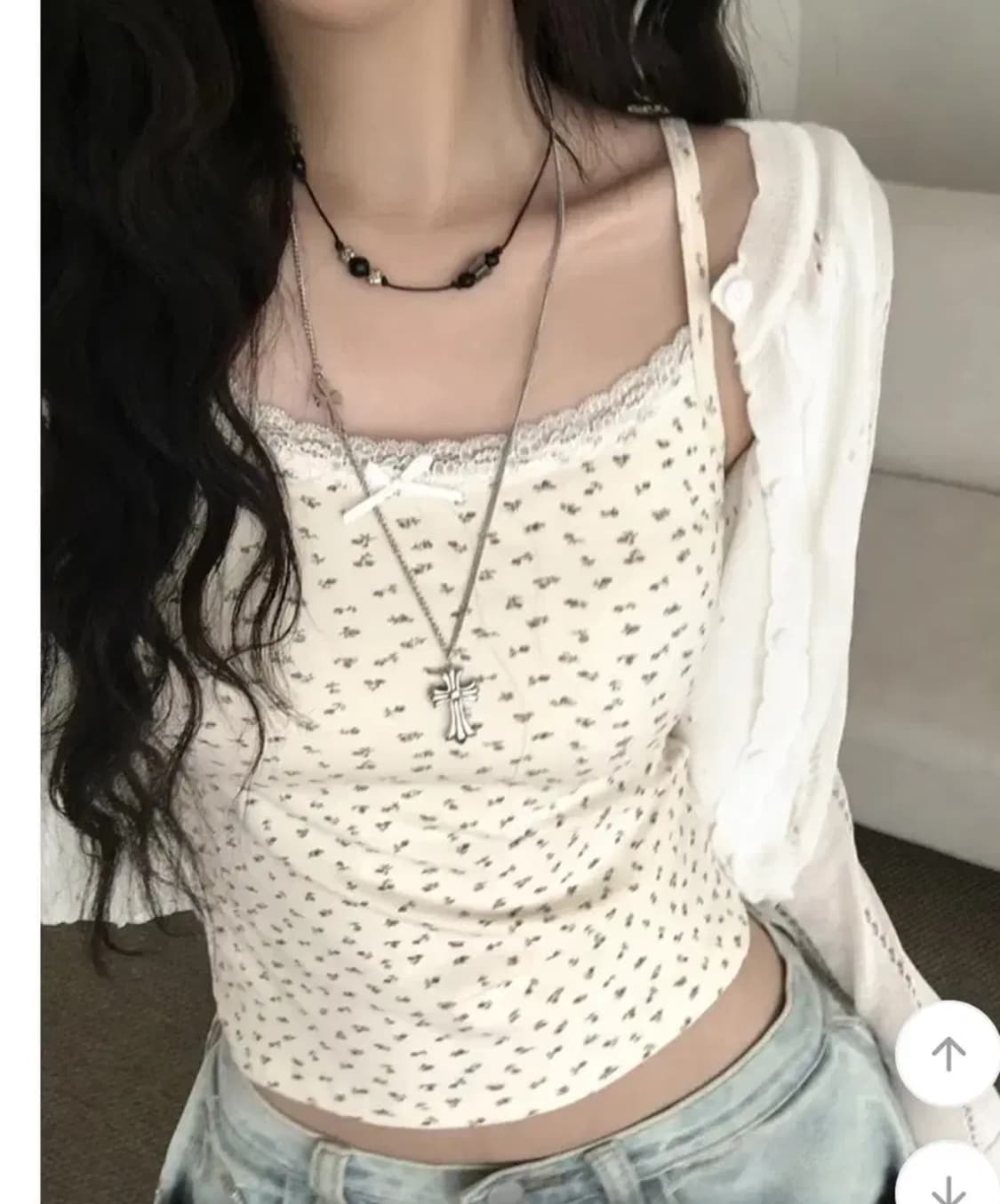 하츠투하츠 이안 착용)에이블리 플라워 레이스 크롭 나시  상품이미지2