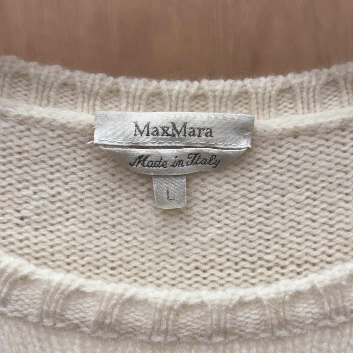 막스마라 반팔 니트 허리 시보리 디테일 크롭 라운드넥 아이보리 상품이미지7