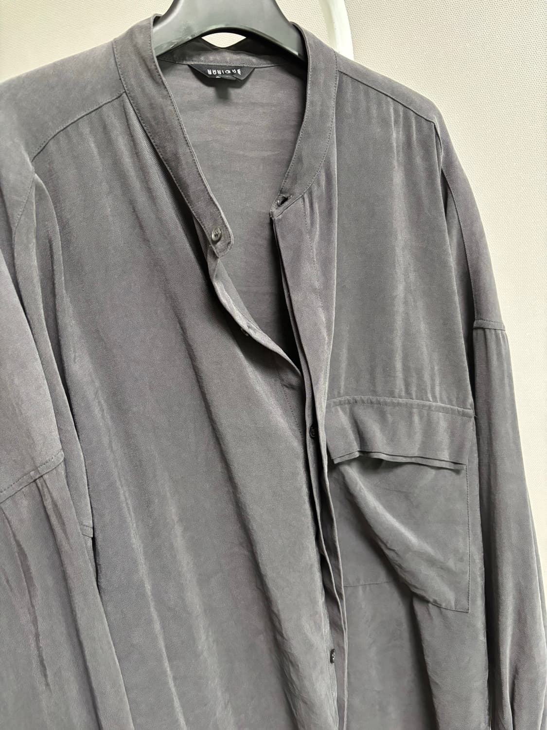 남성 히든단추 오버핏 헨리넥 셔츠 105-110 상품이미지5