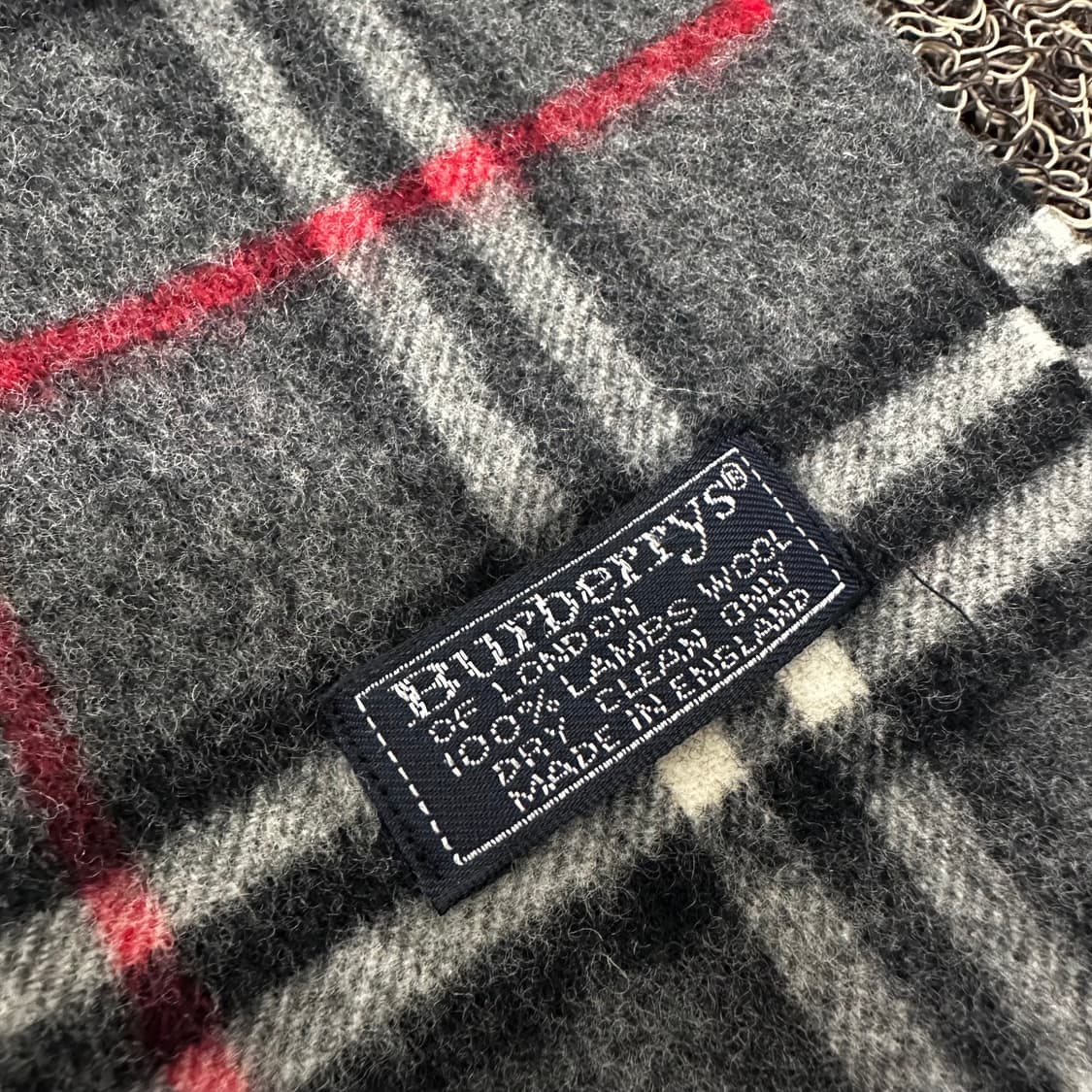 버버리 램스울 체크 머플러 목도리 그레이 상품이미지4