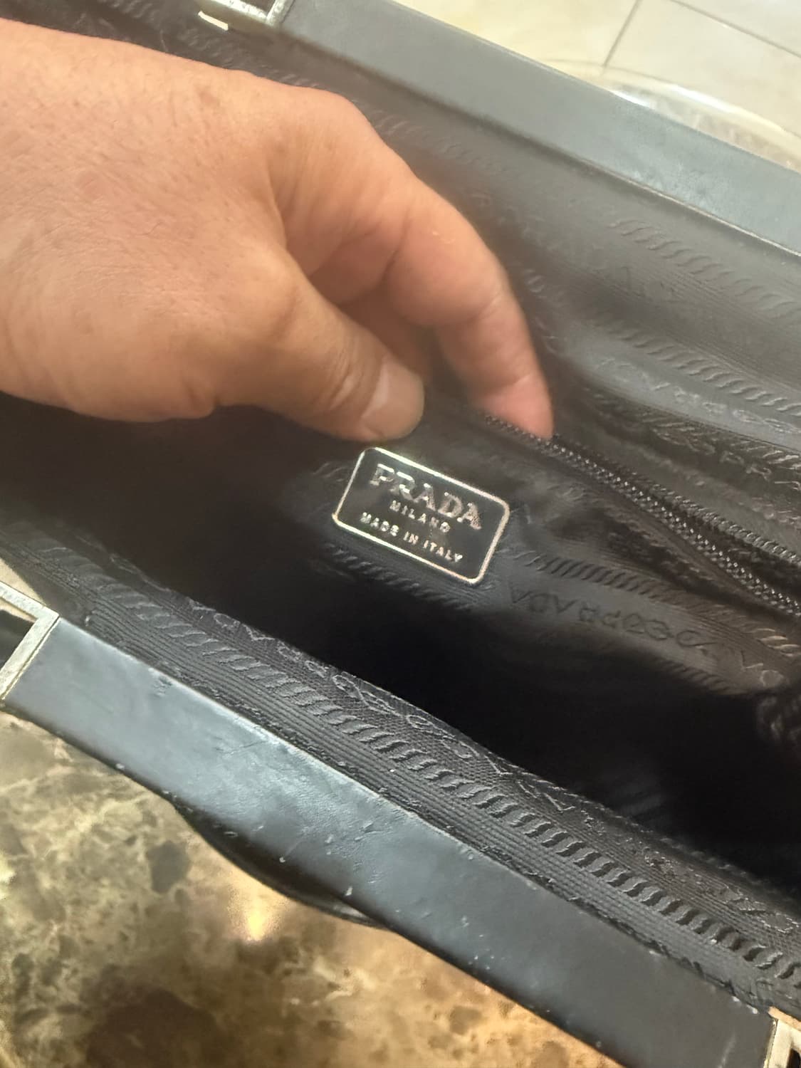 정품 프라다 캔버스 숄더백 팝니다 상품이미지7