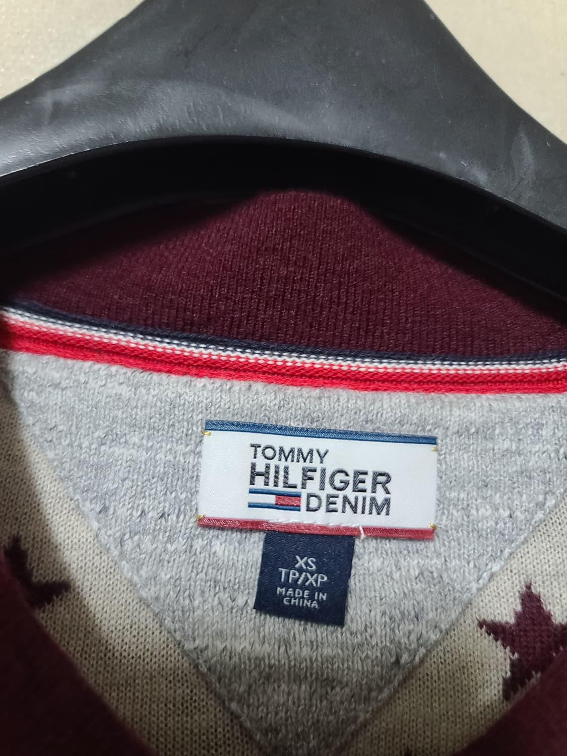 타미힐피거데님 별패턴 버건디 가디건 상품이미지6