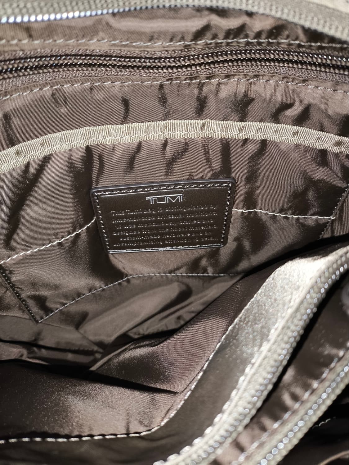 투미 보야져 수마트라 크로스백 상품이미지8