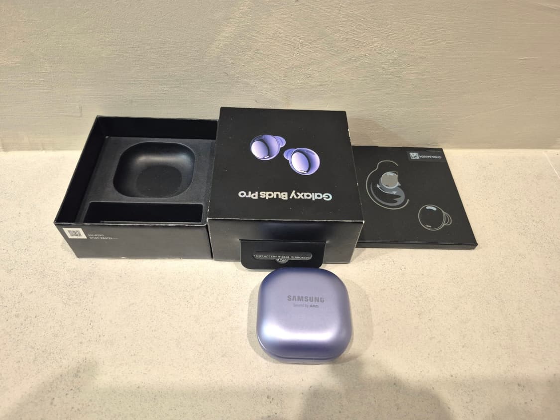 갤럭시 버즈 프로 풀박스 팝니다  상품이미지1