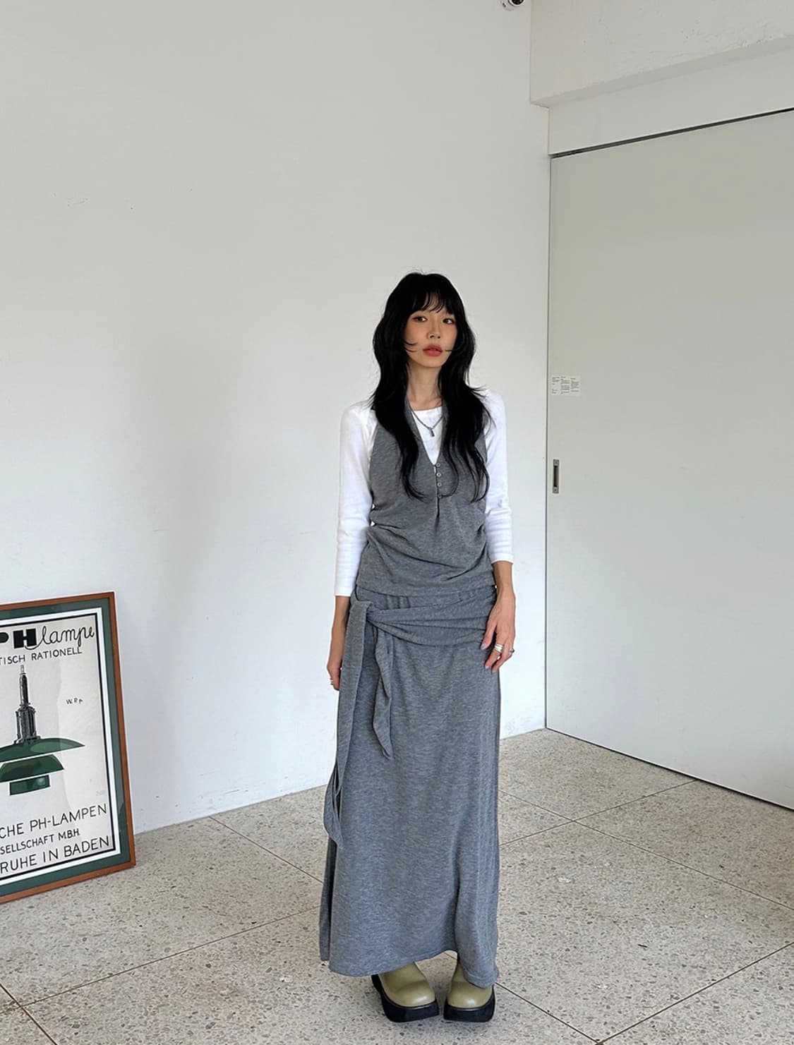 모어모먼트 셔링 탑 롱스커트 셋업 상품이미지1