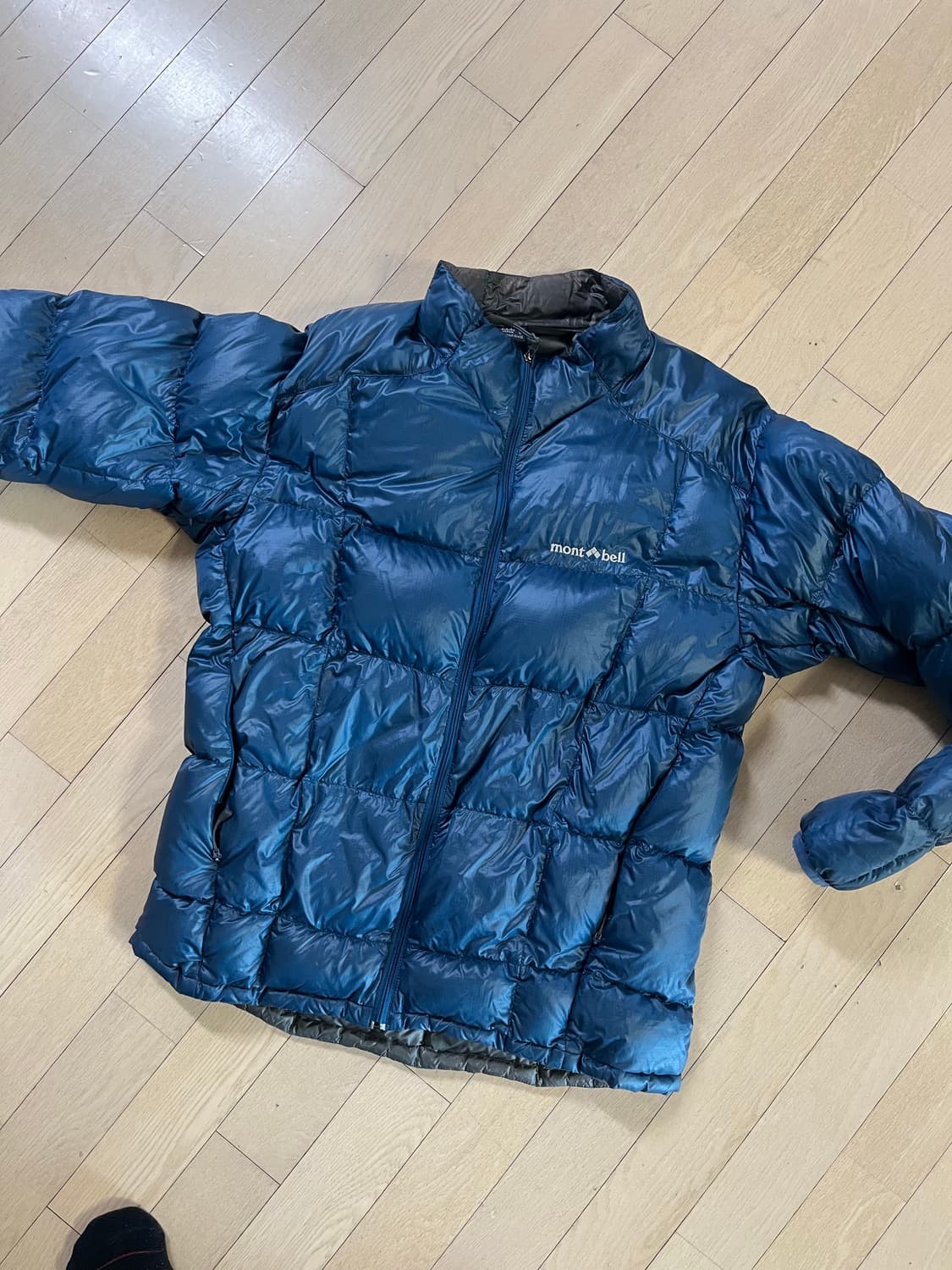 몽벨 올드모델 경량패딩 상품이미지2