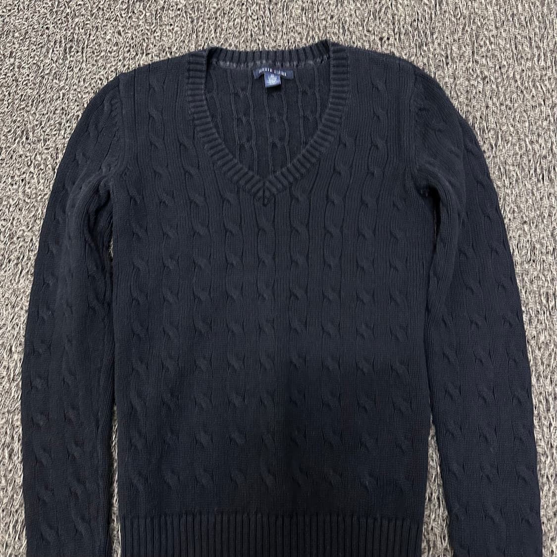 타미힐피거 여성 브이넥 케이블 꽈배기 니트 블랙 XS 상품이미지2