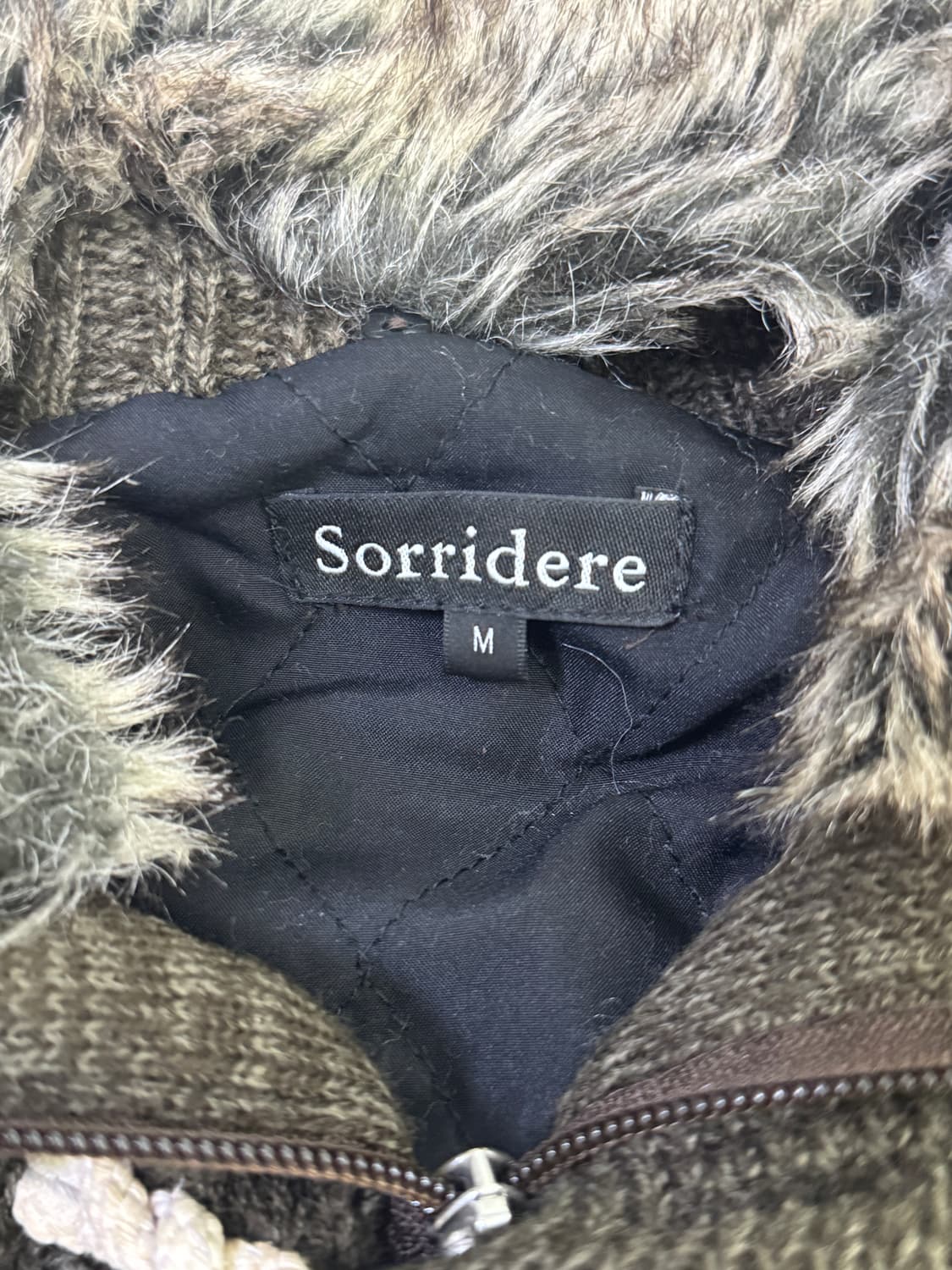 Sorridere 퍼 칼라 토글 니트집업 y2k 상품이미지9