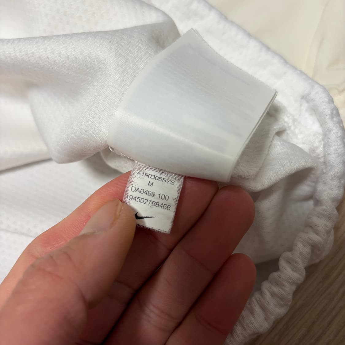 나이키 실버 빅 스우시 아이보리/화이트 바람막이 상품이미지5