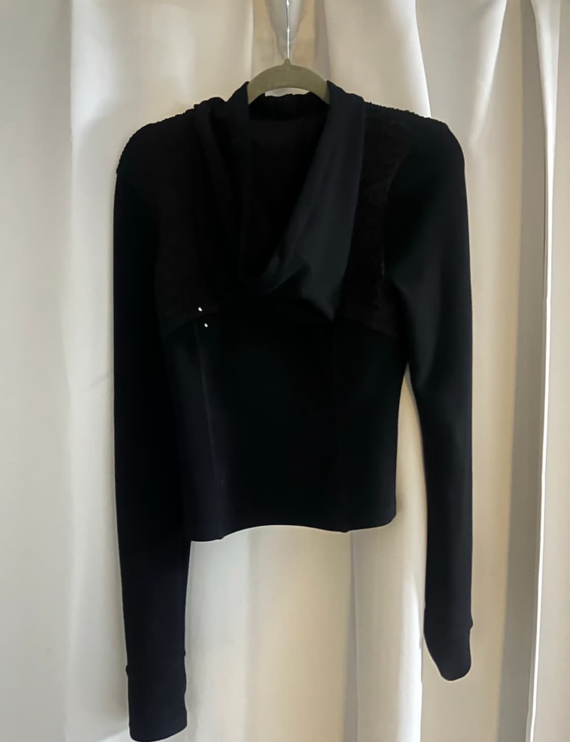 Pierced finger hole hoodie jacket (Black 상품이미지4