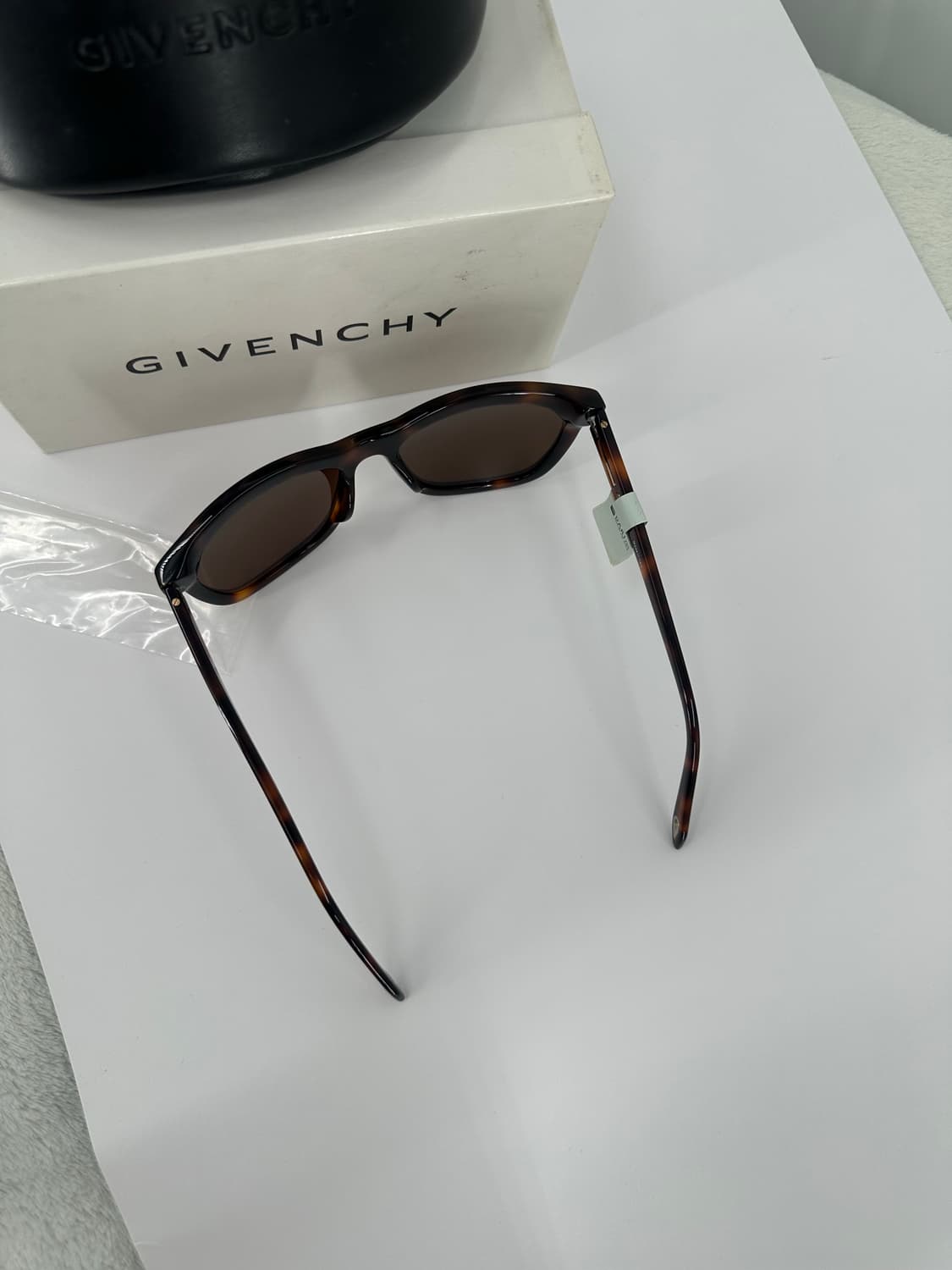 [새상품 무료배송] 정품 지방시 Made in Italy 선글라스 상품이미지6