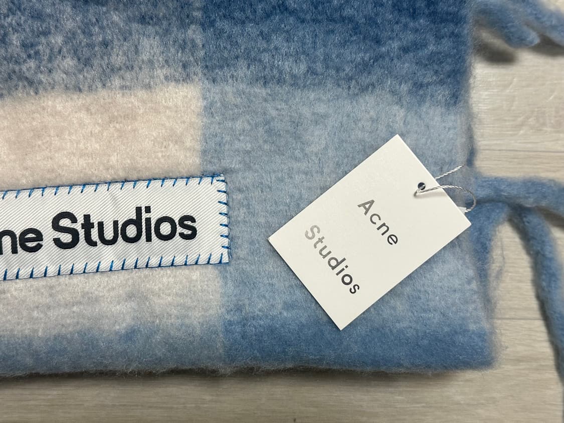 아크네스튜디오 모헤어 체크 머플러 상품이미지3