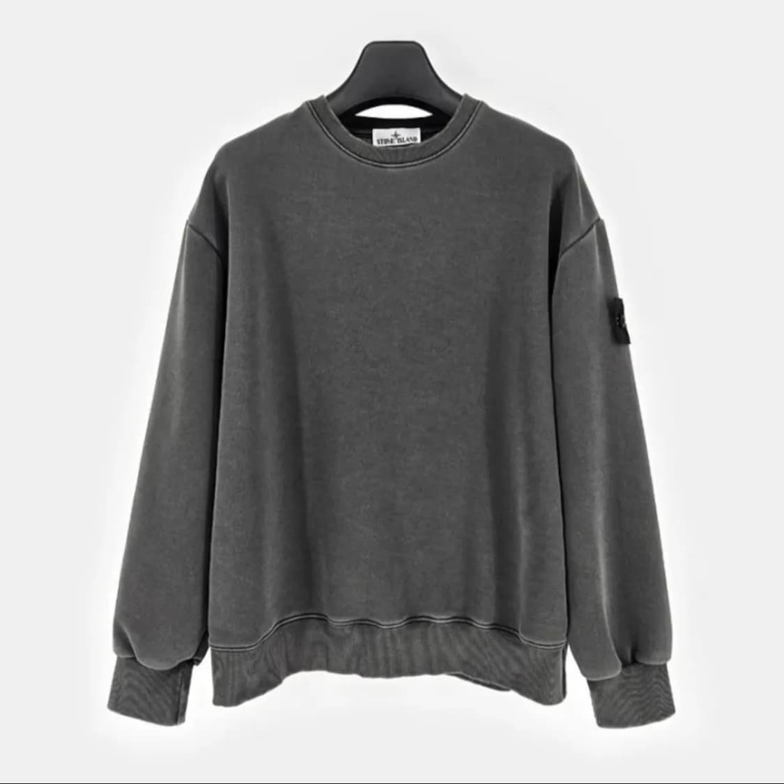 스톤아일랜드 맨투맨 피그먼트 상품이미지1