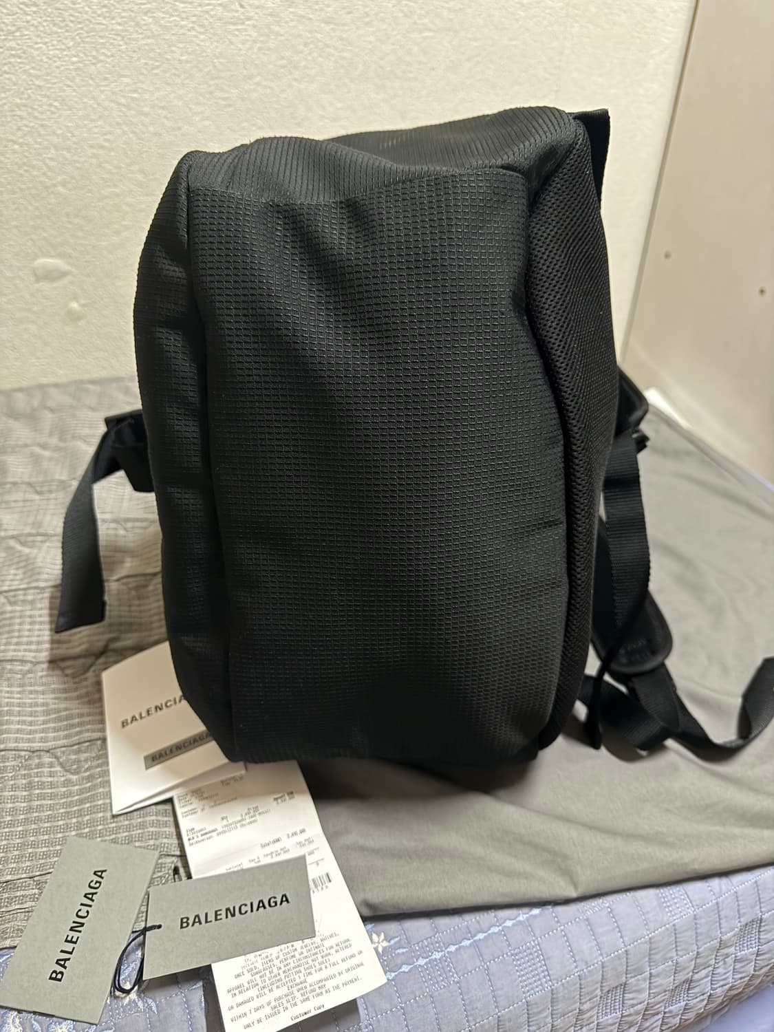 발렌시아가 유니티 백팩 라지 블랙 상품이미지9