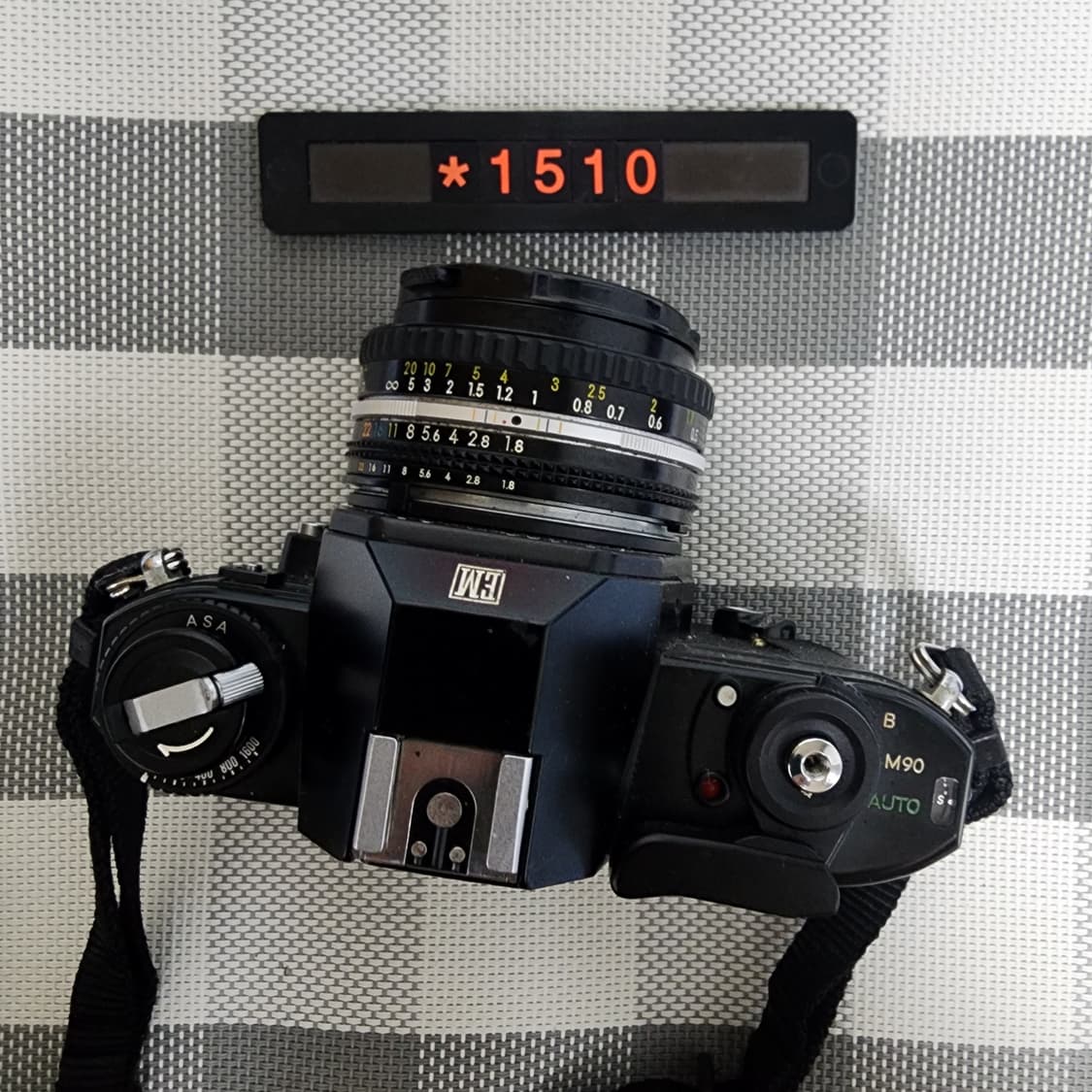 니콘 EM 필름카메라 1.8 단렌즈 블랙바디 상품이미지3