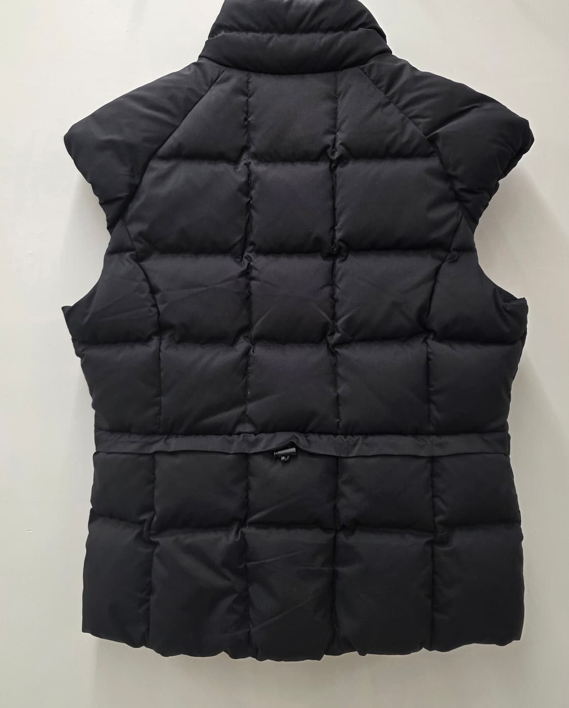 아이더 여성 덕다운 패딩조끼.   
싸이즈 S  여성. 상품이미지3