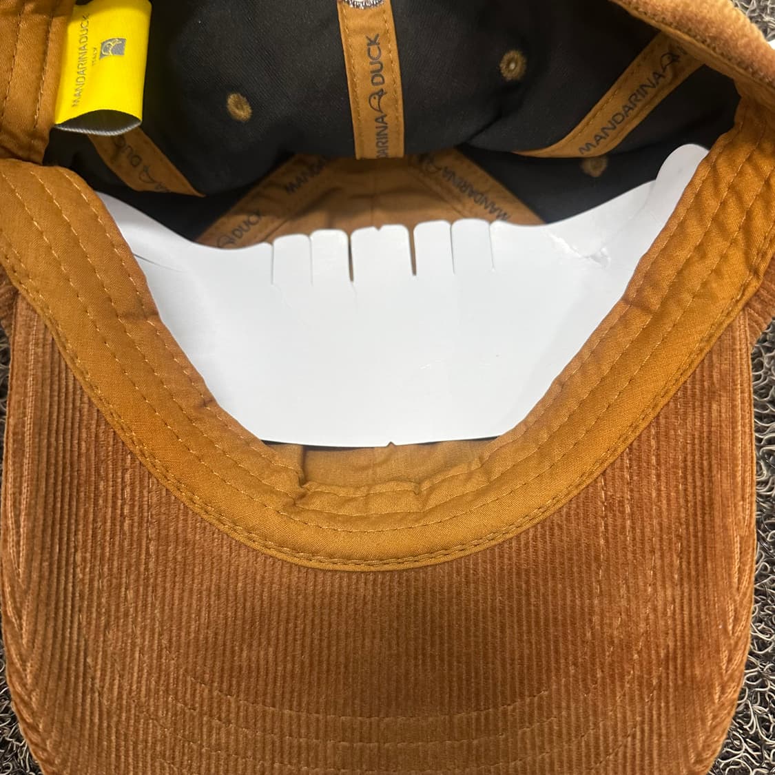 [새상품] 만다리나덕 코듀로이 볼캡 브라운 상품이미지4