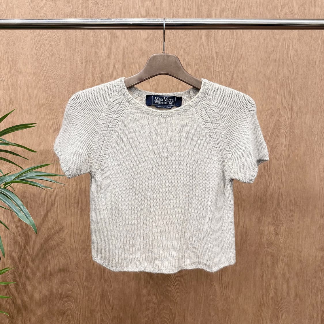 막스마라 위켄드 반팔 라운드넥 니트 골지 마감 심플 디테일 그레이 상품이미지1