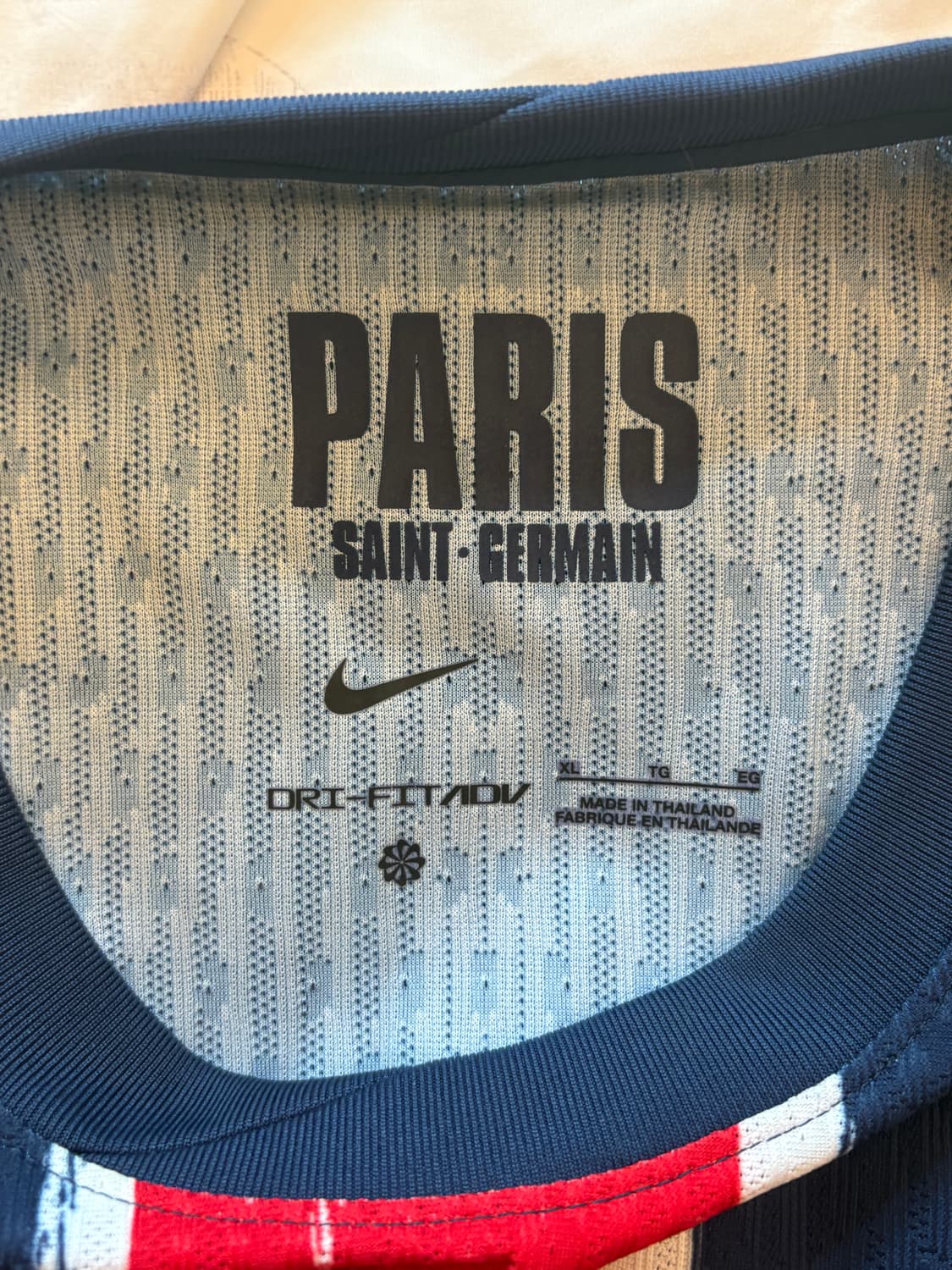 24-25 파리생제르망 이강인 어센틱 XL 유니폼 판매 상품이미지3