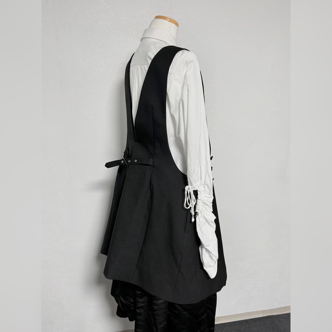 24ss 느와케이니노미야 꼼데가르송 롱베스트 m 상품이미지4