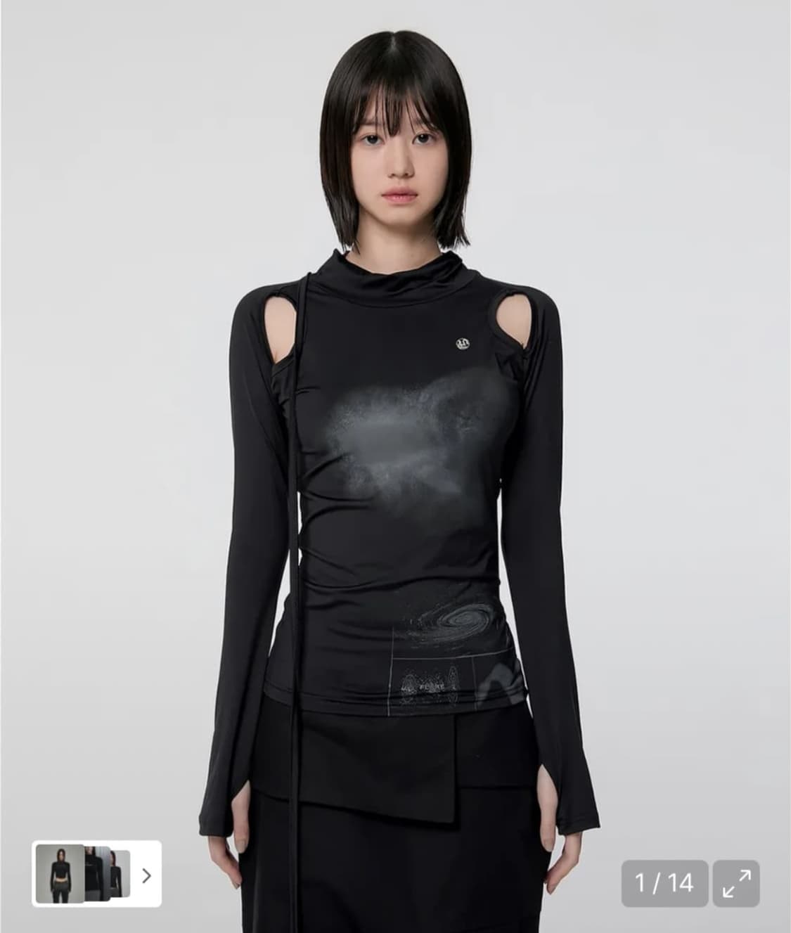 플레어업 컷아웃 터틀넥 롱슬리브  상품이미지1