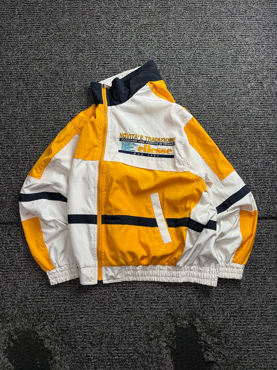 엘레쎄 올드스쿨 배색 바람막이 자켓 3579 상품이미지1