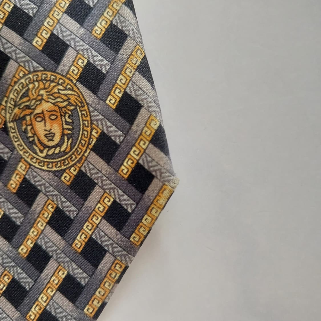 베르사체 실크 블랙 메두사 기하 패턴 넥타이 9.1cm B등급 K1773 상품이미지8