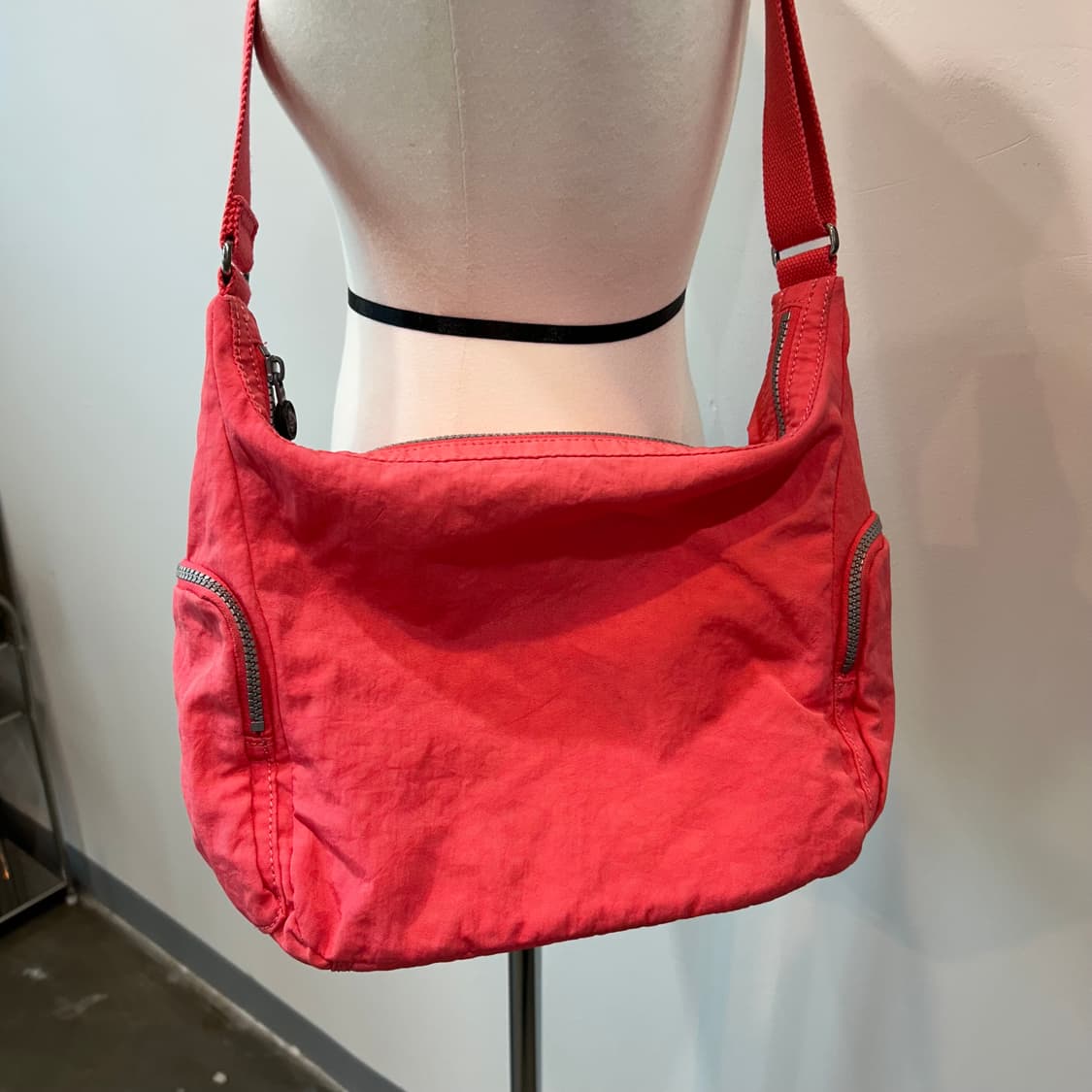 키플링 핑크 크로스백 상품이미지6