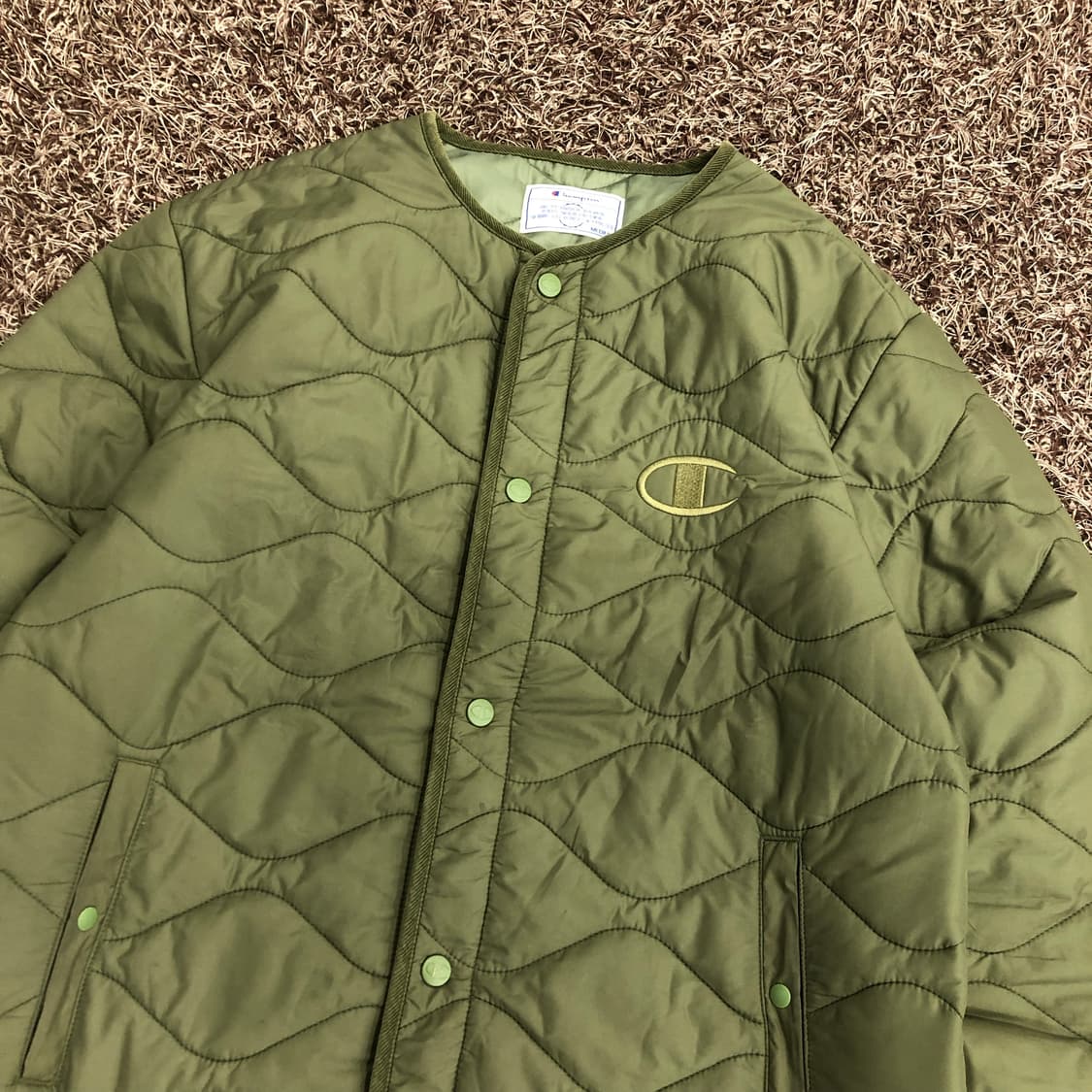 챔피온 C로고 라운드 넥 경량 패딩 누빔 퀄팅 자켓 상품이미지2