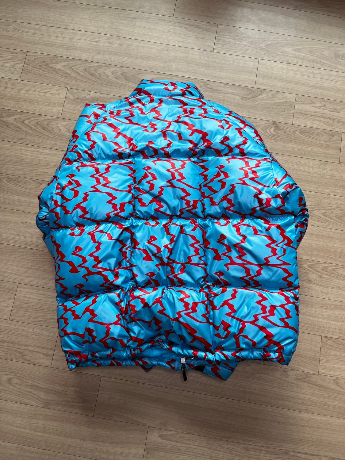 아카이브 볼드 NOISE PUFFER DOWN JACKET (BLUE) 상품이미지2