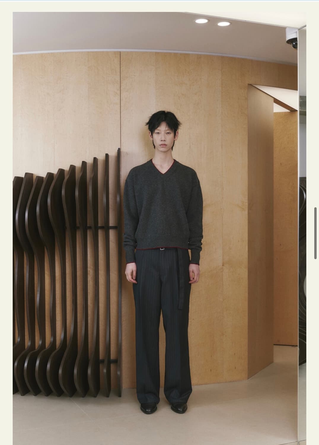 웨이비니스 레이어드 브이넥 니트 상품이미지1