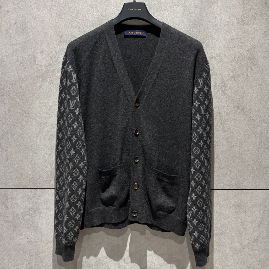 L/루이비통 모노그램 믹스 캐시미어 가디건 상품이미지1