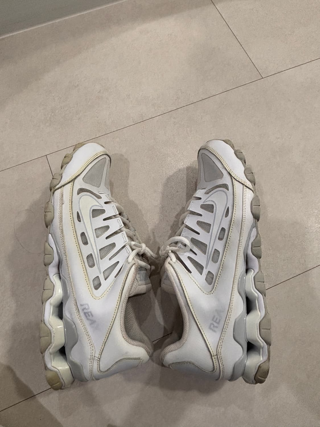 누구나 Shox를 신을 때, 나는 Nike Reax 8 TR 285 상품이미지5