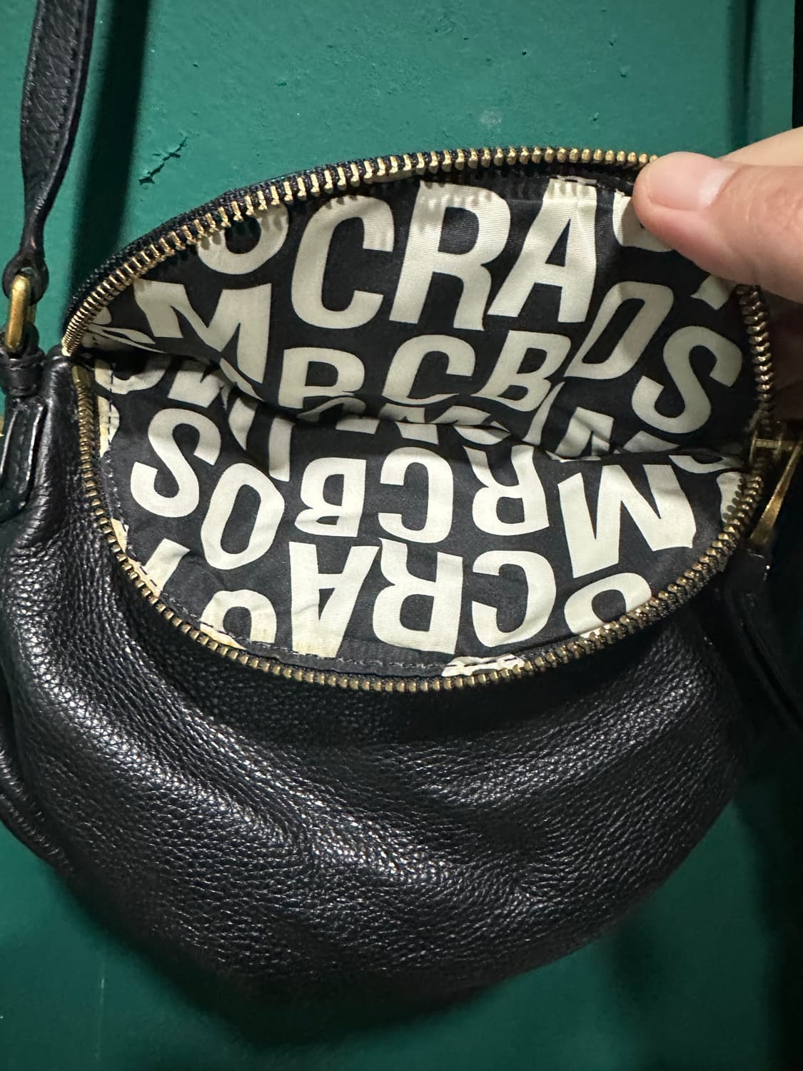 마크제이콥스 레더 미니크로스백 상품이미지5