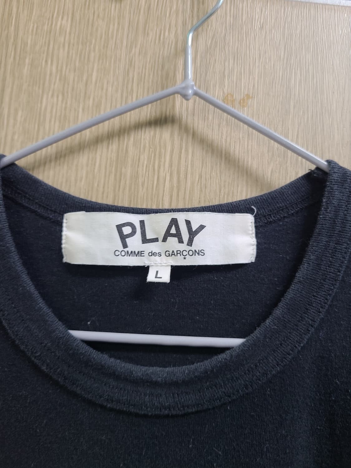 꼼데가르송 골드와펜 블랙 반팔티 상품이미지2