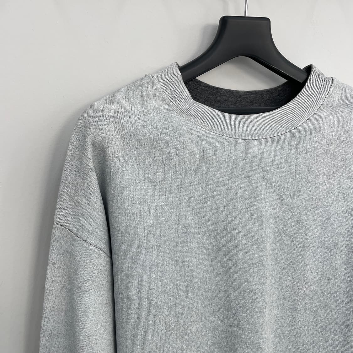 골든구스 페인트 코팅 맨투맨 상품이미지3