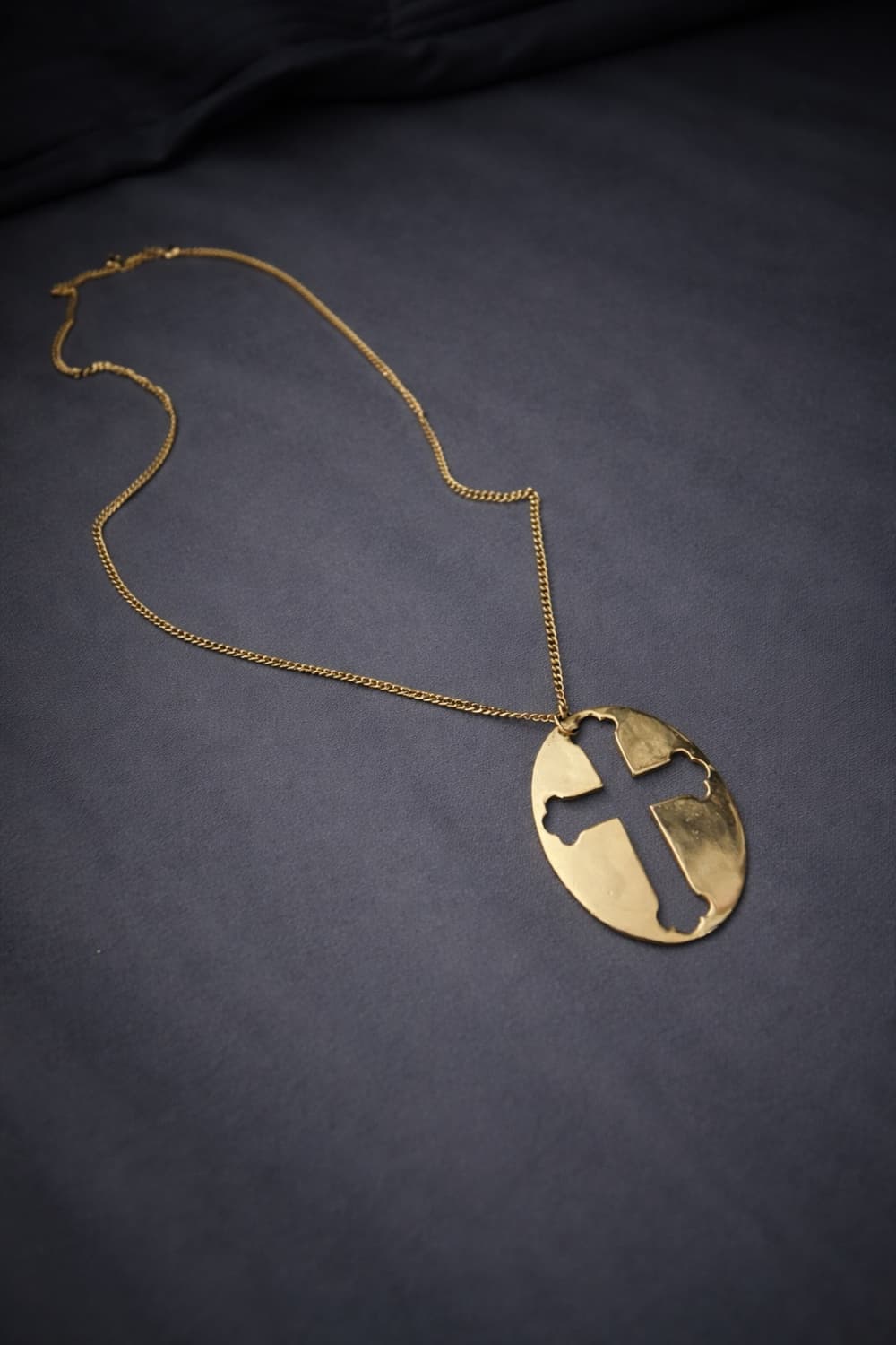 Holy cross gold neckless 십자가 골드 목걸이 상품이미지1