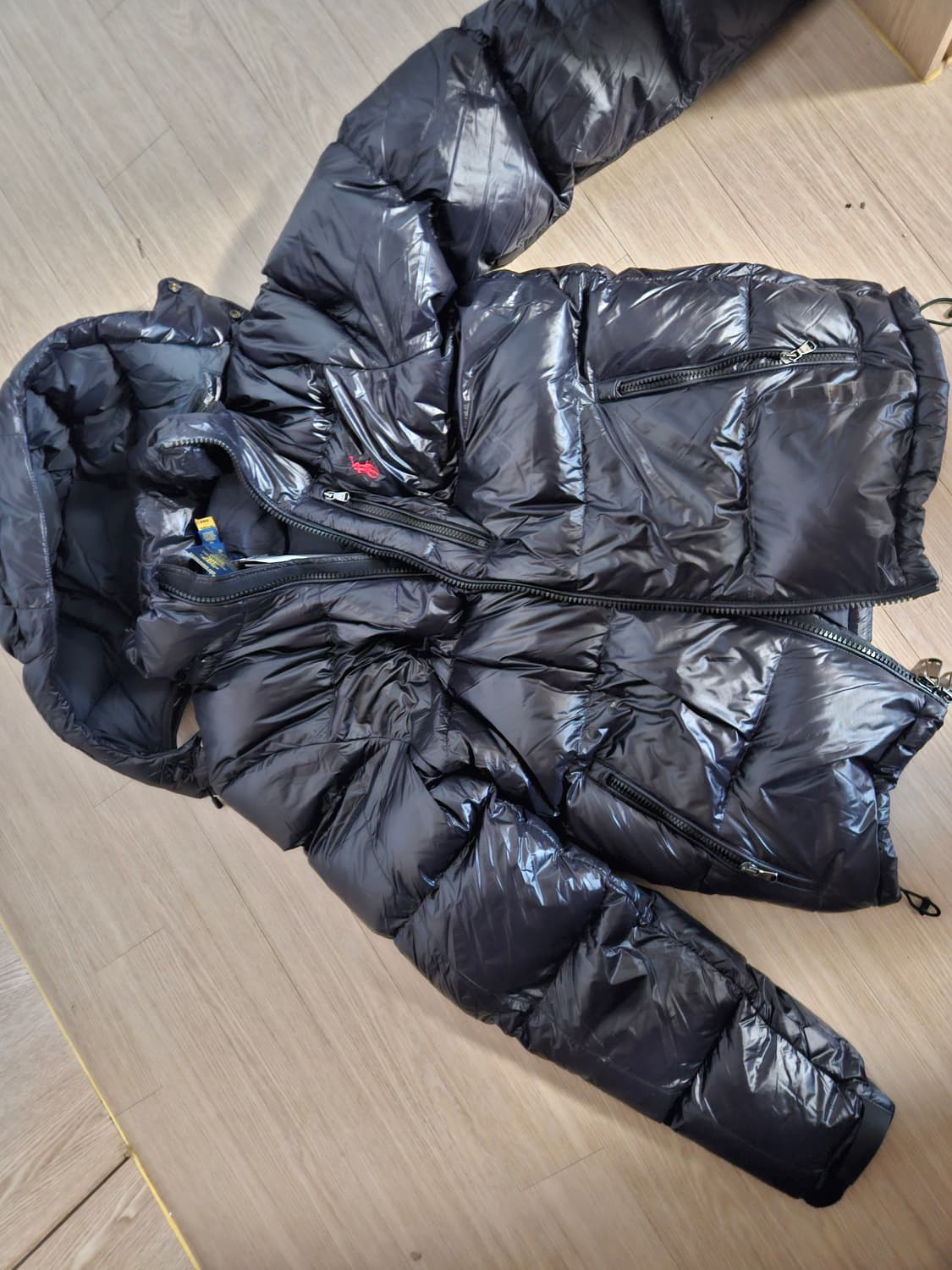 폴로 유광 패딩 m 상품이미지1