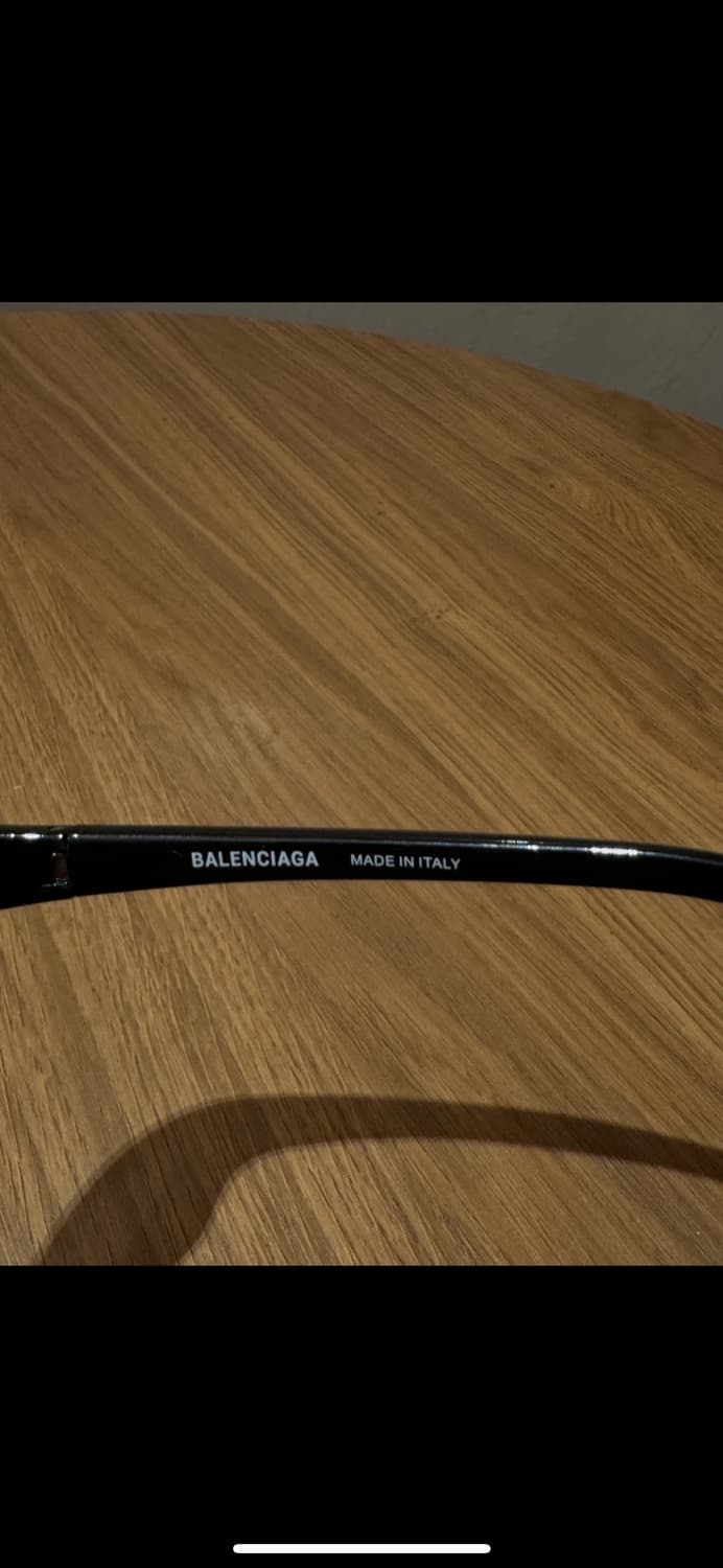 ✨발렌시아가 블랙 bat 선글라스 상품이미지5