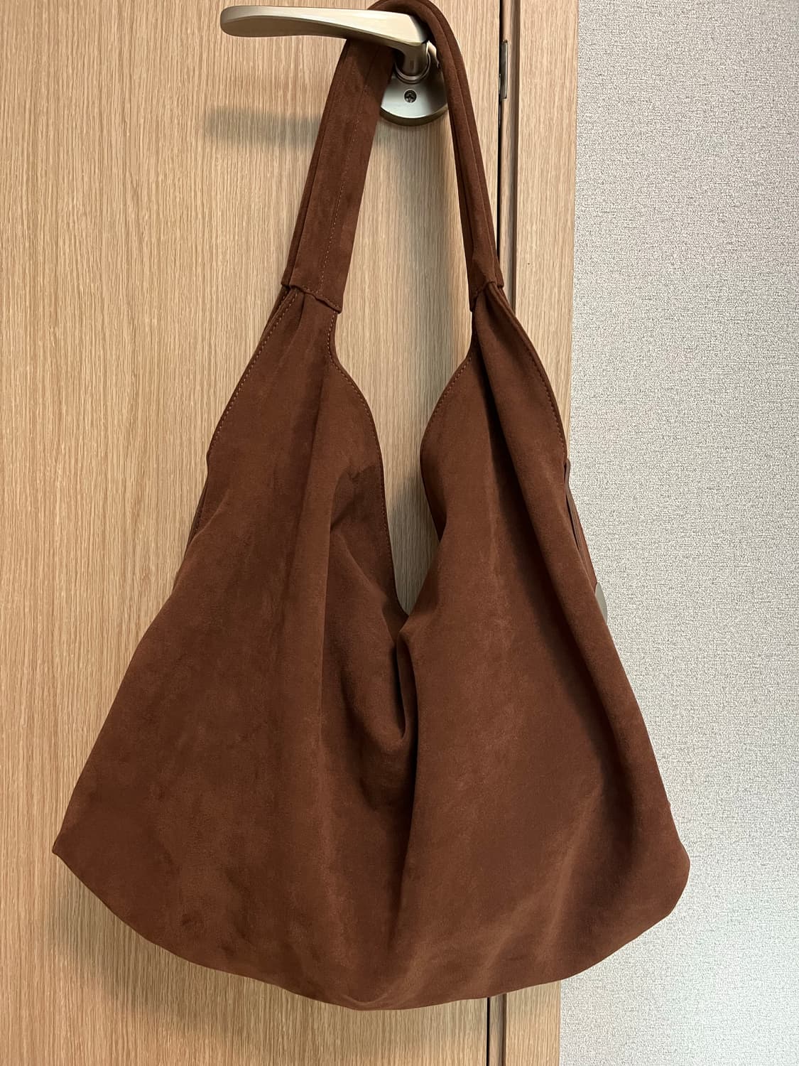 샌드뮤지엄 호보백 suede brown cactus hobo bag 상품이미지3