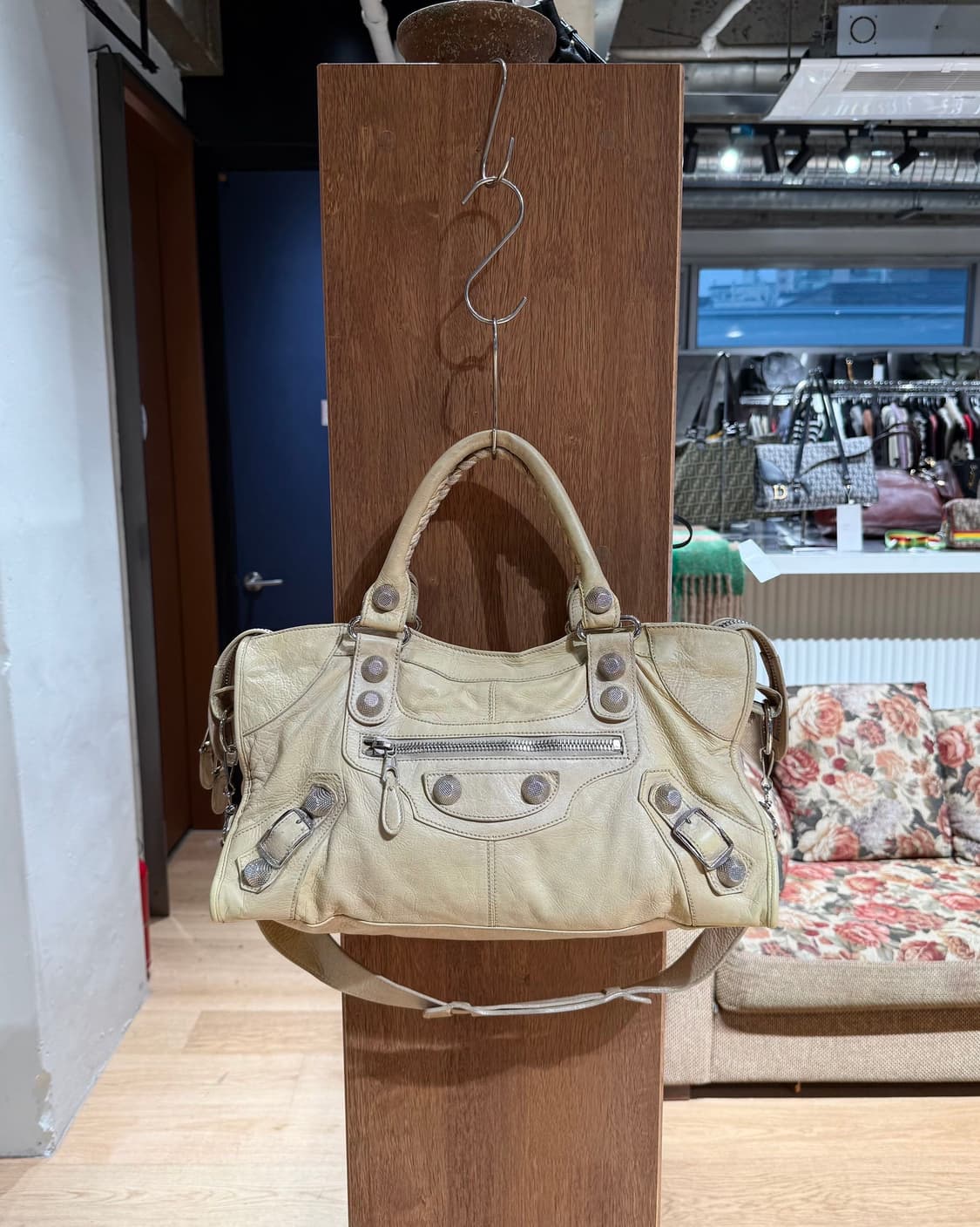 발렌시아가 옐로우 시티 모터백 상품이미지1