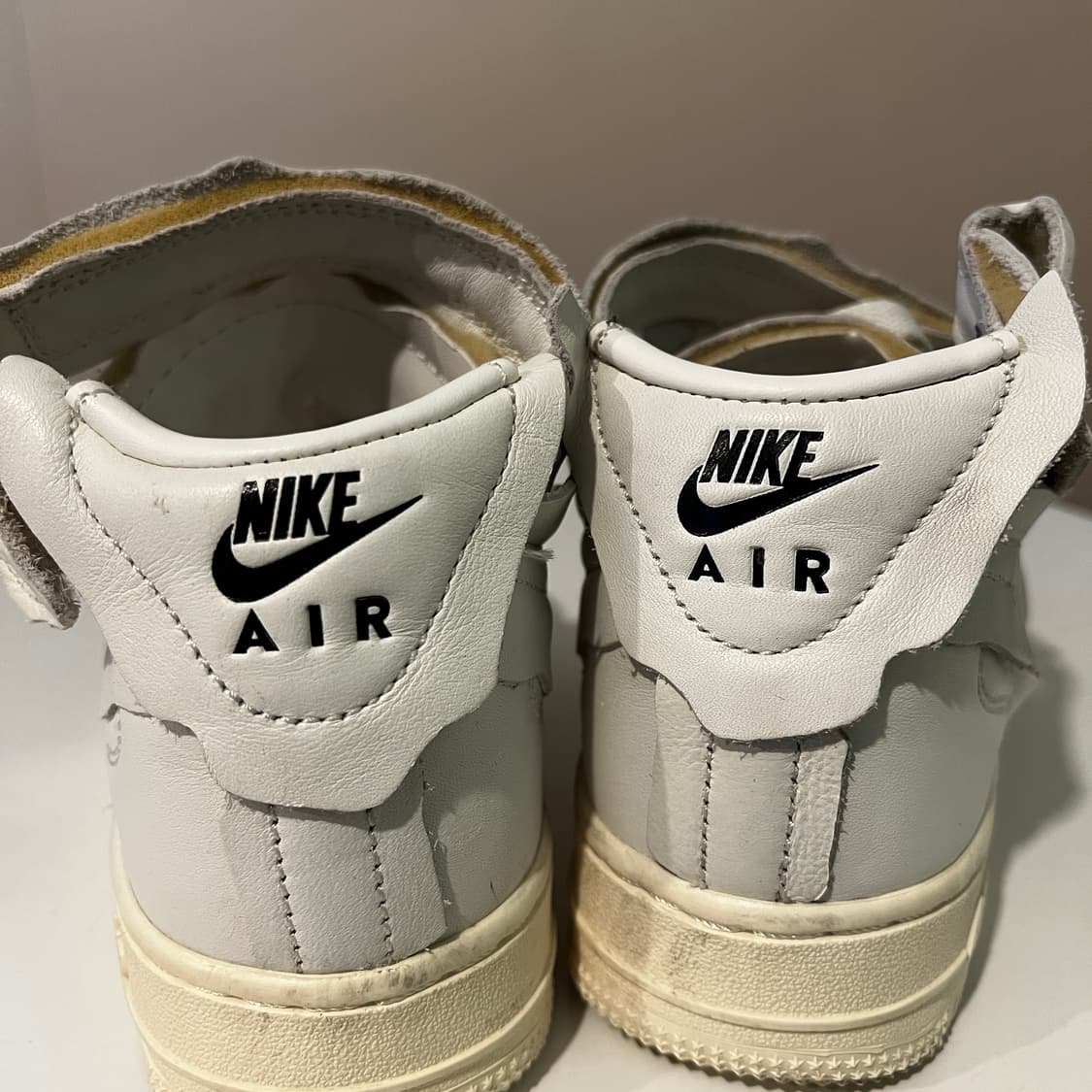 나이키 x 꼼데가르송 옴므 플러스 에어포스 미드 화이트  상품이미지4