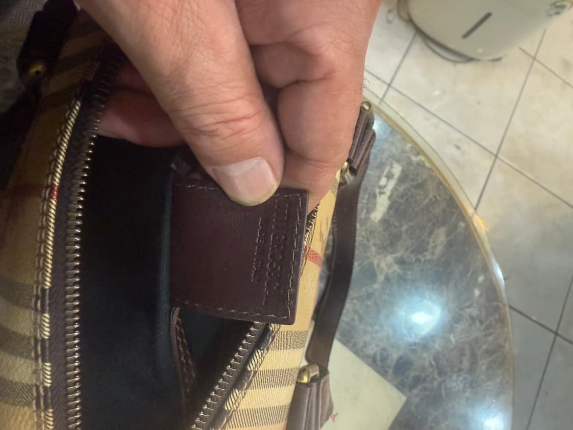 정품 버버리 노바체크 토트백 팝니다 상품이미지8