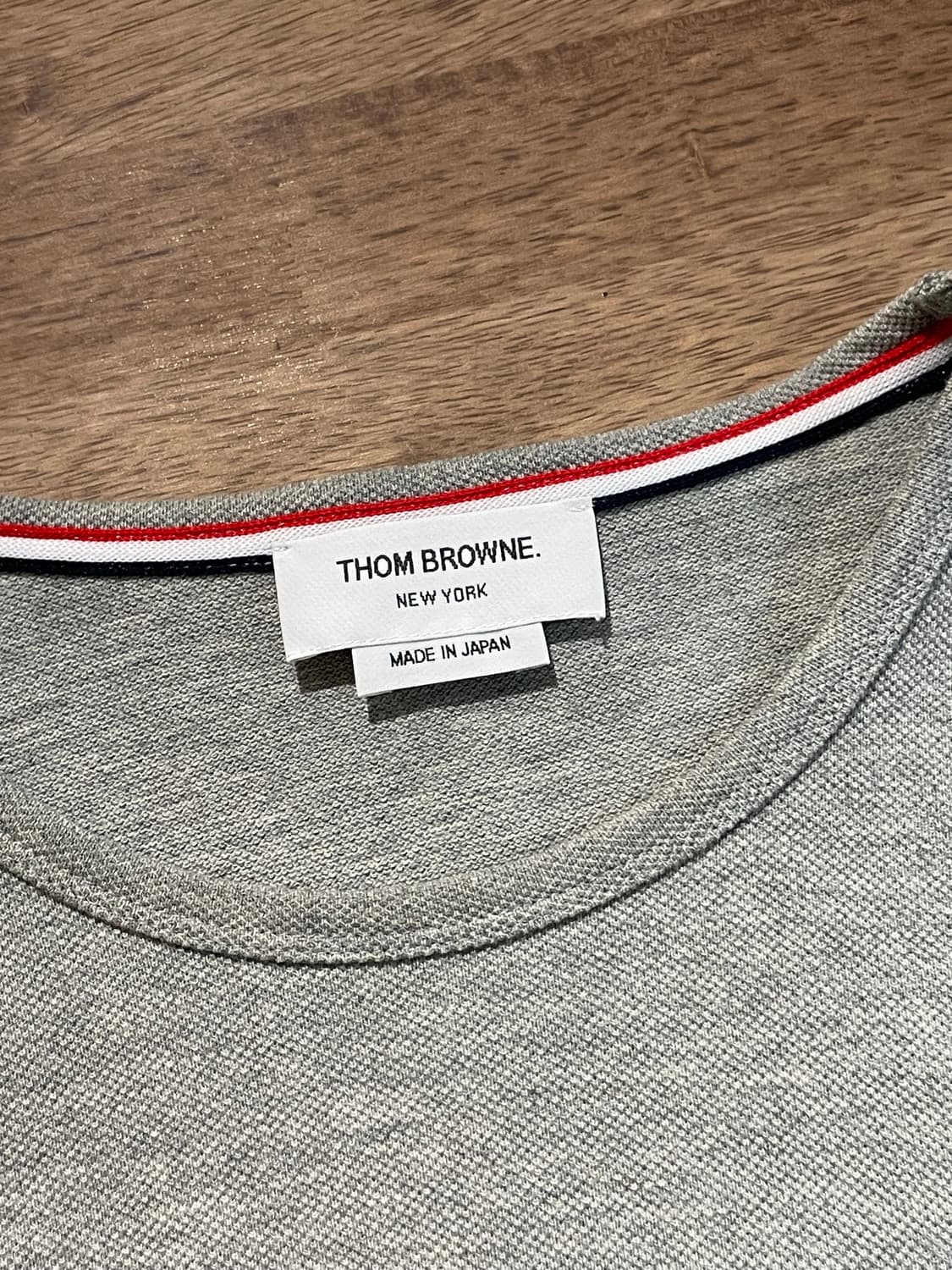 톰브라운 라운드 티셔츠 사이즈 5 상품이미지10